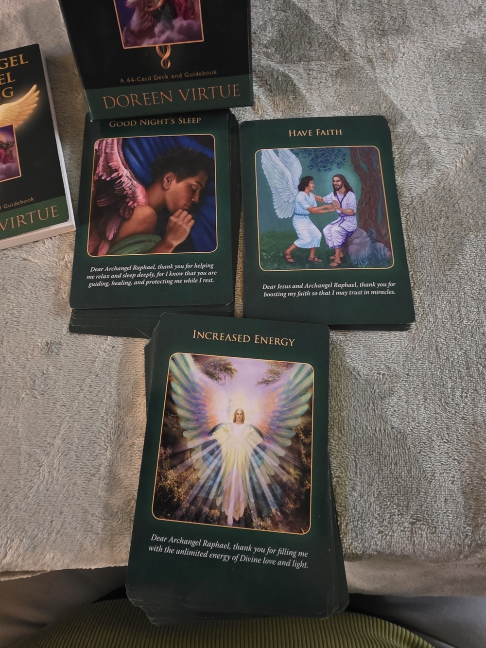 Archangel Raphael Healing Oracle Cards- Doreen Virtue. Gold Edges- Out Of Print - Picture 5 of 6
